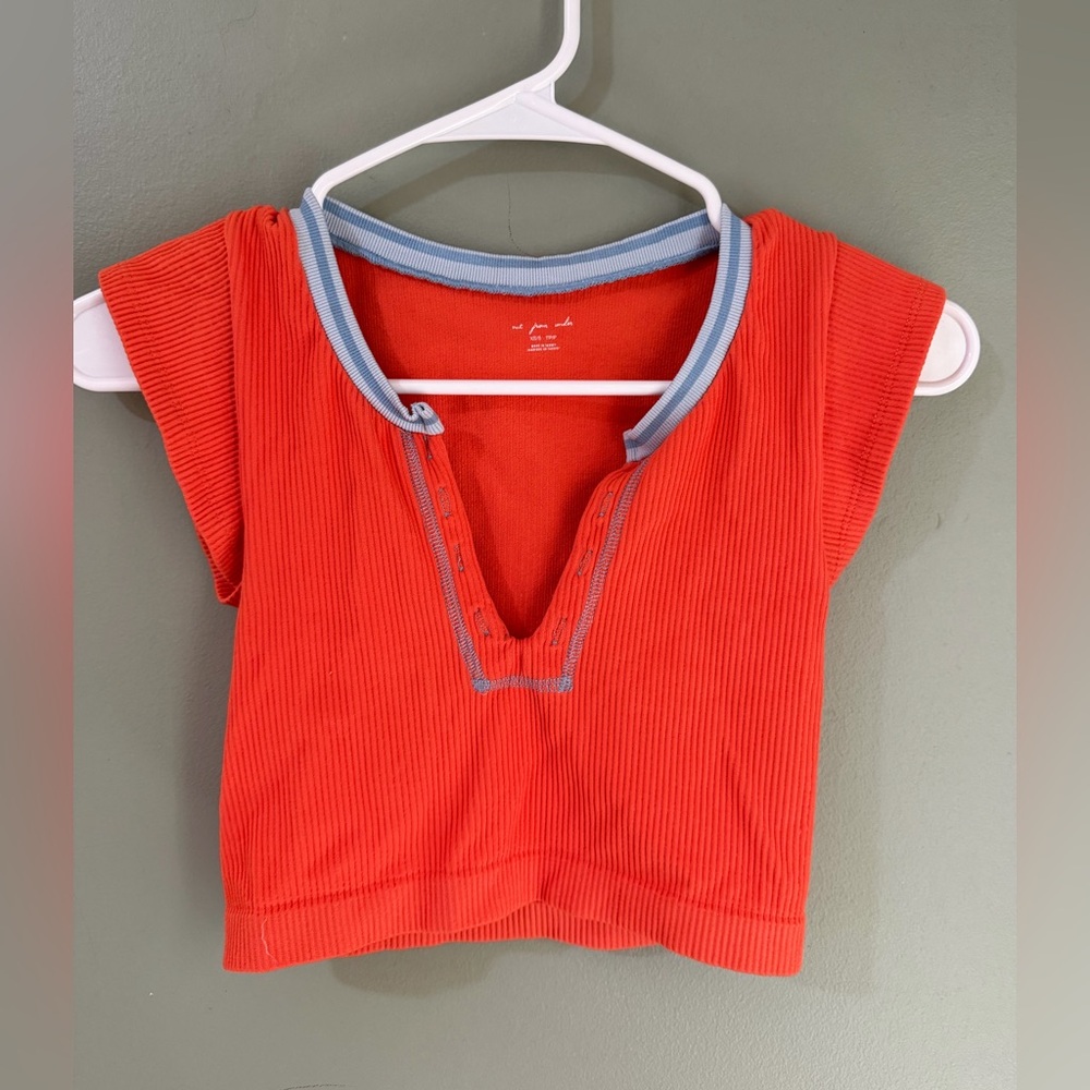 Out From Under "Go For Gold" seamless ribbed crop top size XS/S